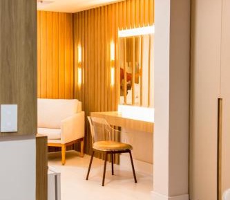 Deluxe Suite with Spa Bath