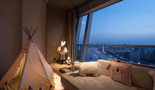 Family Room with Two Double Beds and River View
