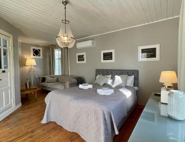 Quadruple Room with Terrace