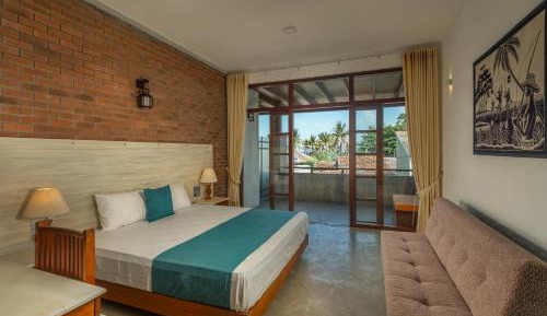 Deluxe Double Room with Balcony and Sea View