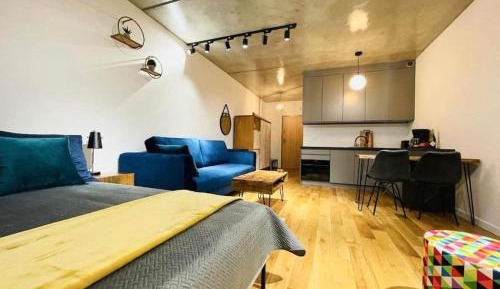 Studio Apartment
