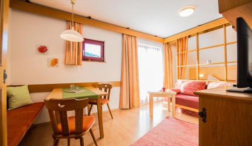 Family Apartment (2 Adults + 2 Children)