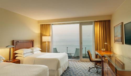 Classic, Guest room, 2 Queen or Double, Ocean view, Balcony