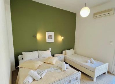 Triple Room with Garden View