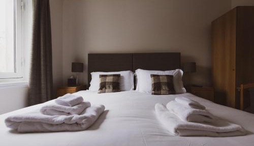 Deluxe Double Room with Shower