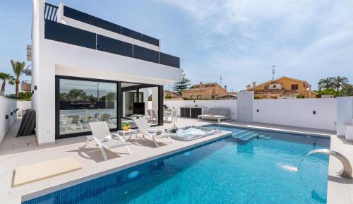 Villa with Private Pool