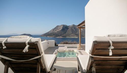 Studio with Spa Bath