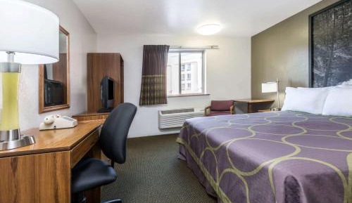 King Room - Non-Smoking