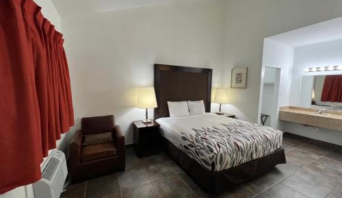 Large Single Room