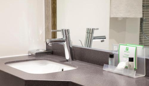 Standard Double Room with Free Hot Breakfast