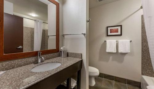 King Suite with Spa Bath