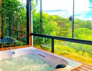 Deluxe Suite with Spa Bath