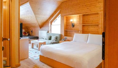 Junior Suite with Balcony