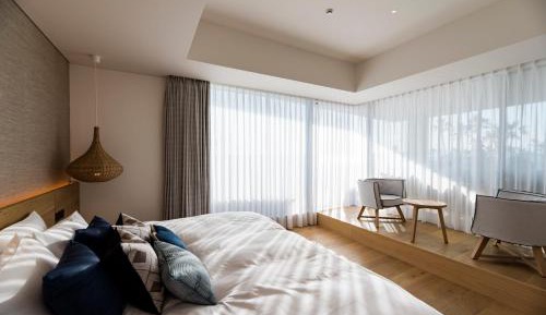 Suite Room with Balcony - Upper Floor