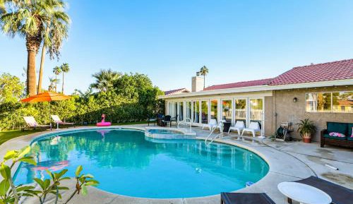 Four-Bedroom Holiday Home