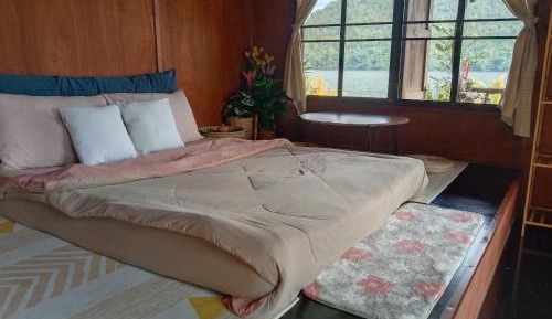 King Room with Lake View