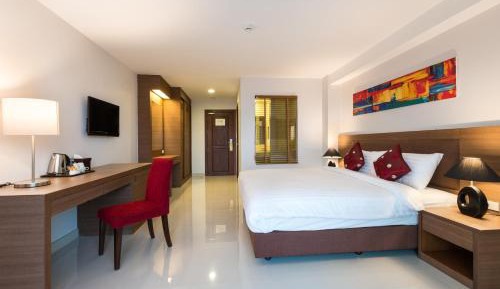 Deluxe King Room