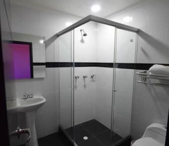 Basic Triple Room with Shared Bathroom