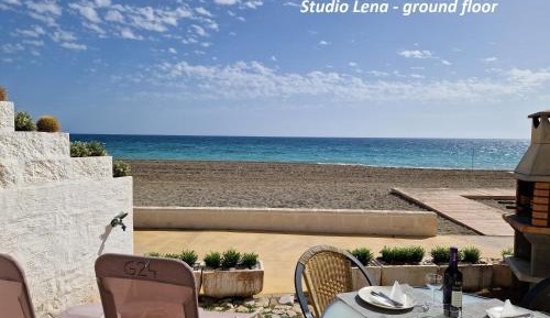 Studio with Sea View - Ground Floor