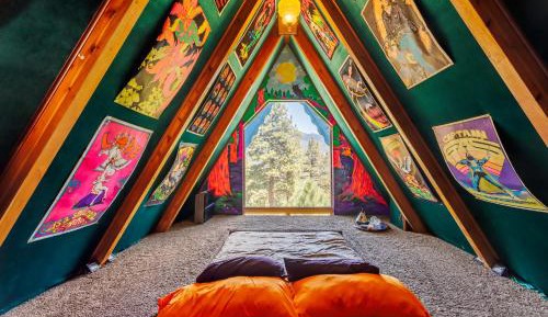 Suite with Mountain View