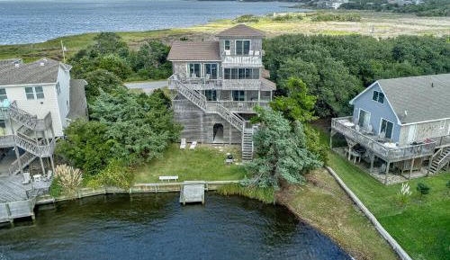 Four bedroom holiday home 