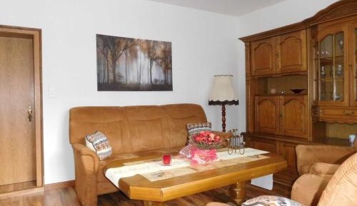 Two-Bedroom Apartment with Mountain View