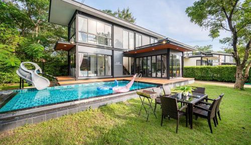 Three-Bedroom Villa