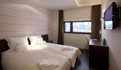 Twin Room with Bathroom