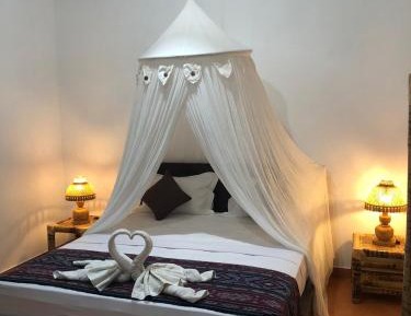 Deluxe Bungalow with Garden View