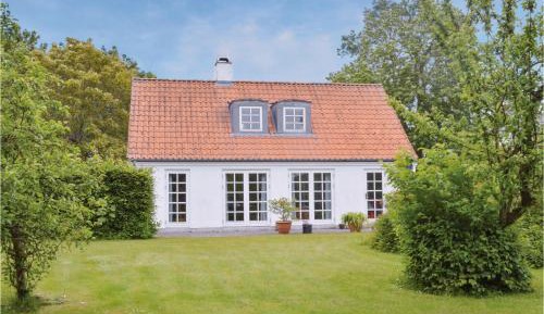Two-Bedroom Holiday Home