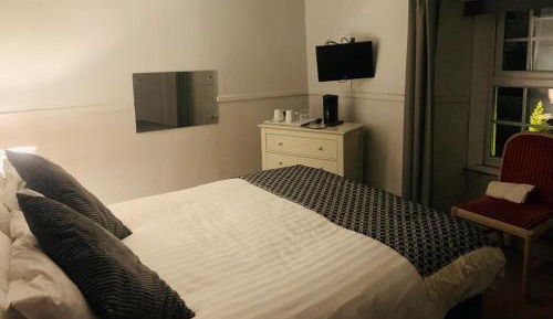 Double Room with Private Bathroom