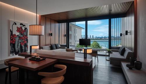 Marina Studio King Room