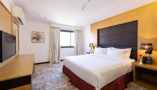 Deluxe King Room