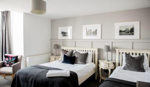 Family Room with Shower