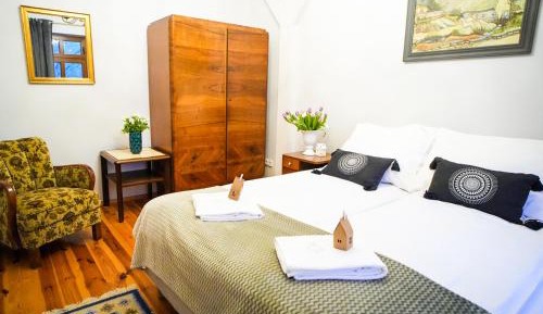 Triple Room with Shared Bathroom