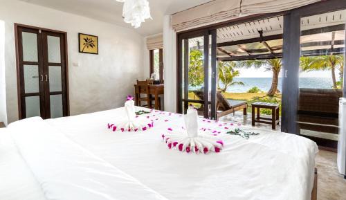 Bungalow - Beach Front