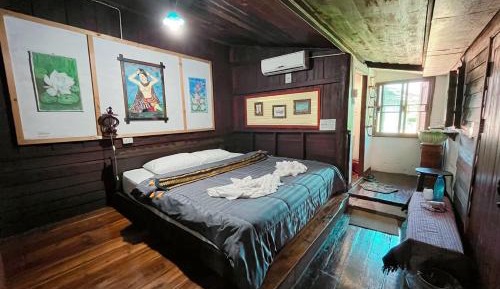 Double Room with Private Bathroom
