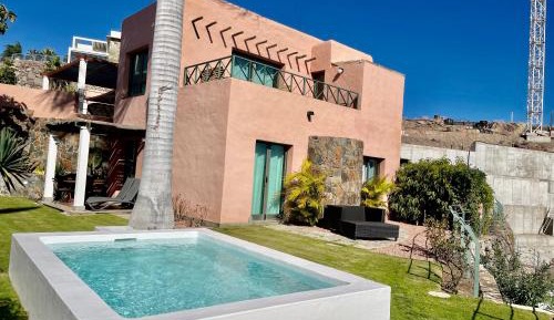 Villa with Private Pool