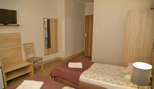 Twin Room with Shower