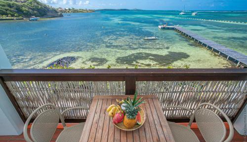 Deluxe Suite with Sea View