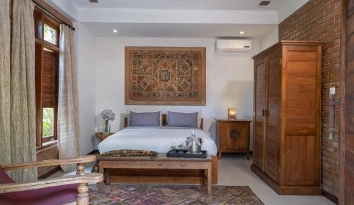Queen Room