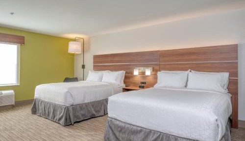 Standard Queen Room with Two Queen Beds