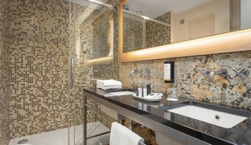 Superior Double with Sofa or Twin Room with Sofa