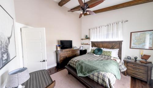 Queen Room