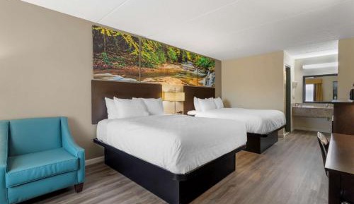 Standard Queen Room with Two Queen Beds - Non Smoking 