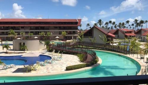 Apartment with Pool View 