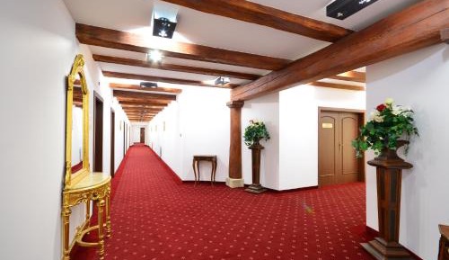 Double or Twin Room with Private Bathroom