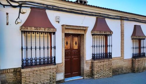 Three-Bedroom Townhouse