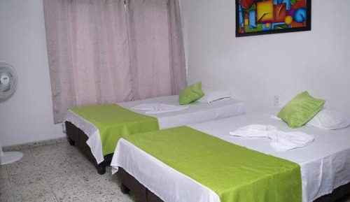 Deluxe Room (2 Adults + 1 Child)