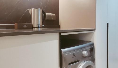 Studio Deluxe Twin
